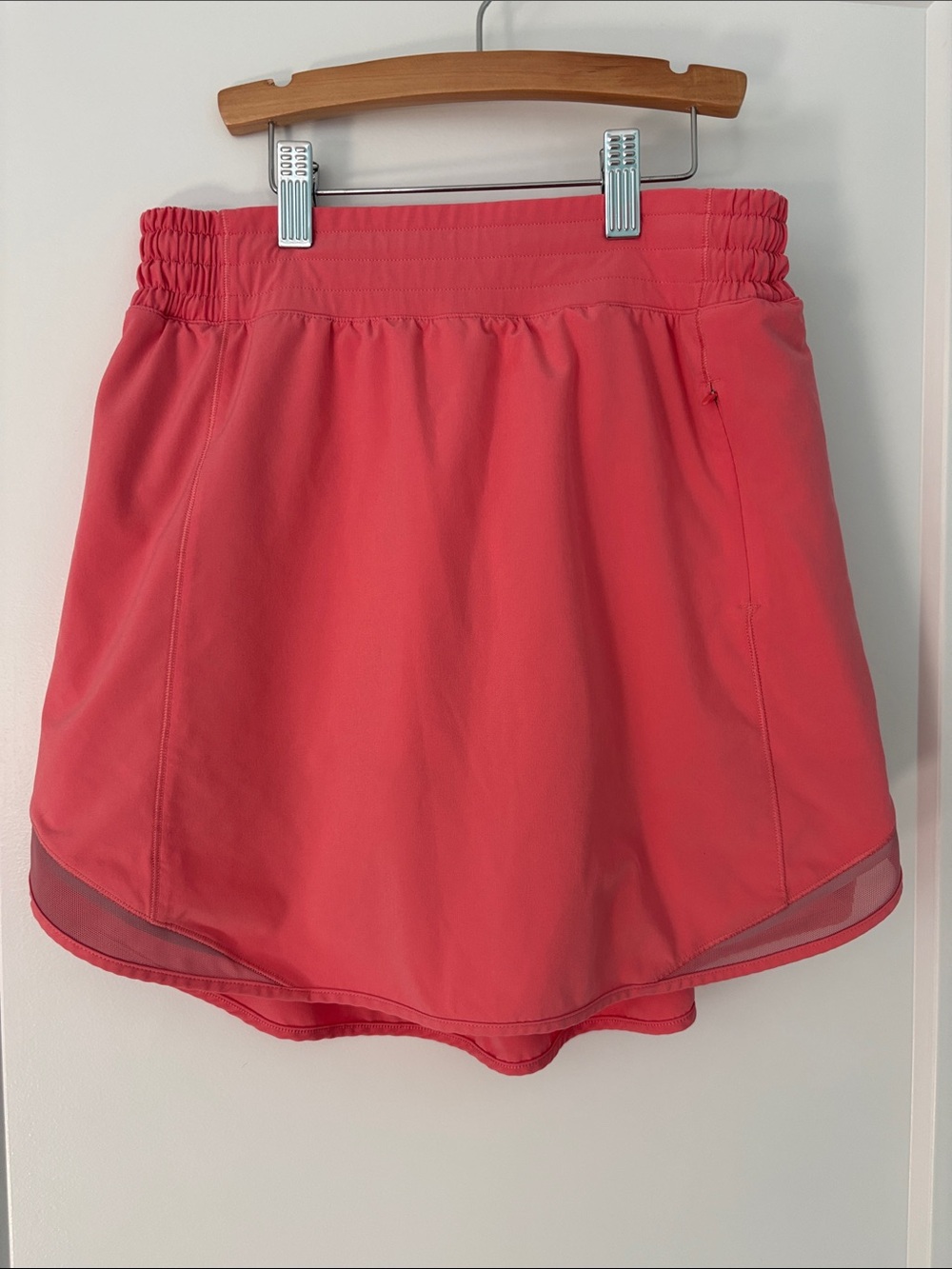 Lululemon Hotty Hot Skirt, Size 6